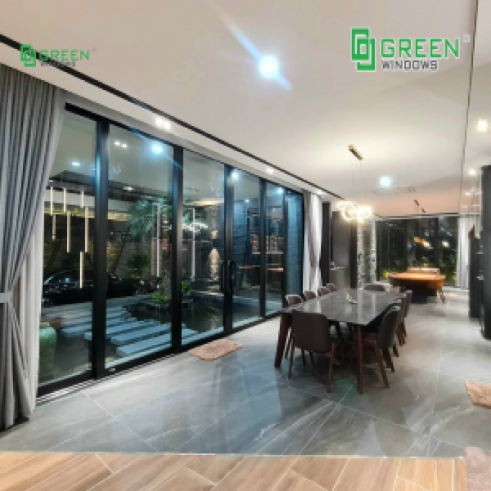 Cửa l&ugrave;a 6 c&aacute;nh nh&ocirc;m Hondalex m&agrave;u đen xi mạ